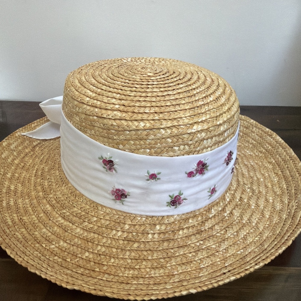 Beautiful Straw Hat With White Trim Embroidered Flowers White Bow